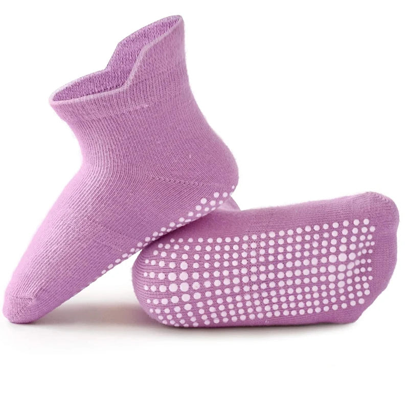 12 pairs  solid color dot glue anti-slip socks for toddlers, suitable for little girls and boys, infants, toddlers and children