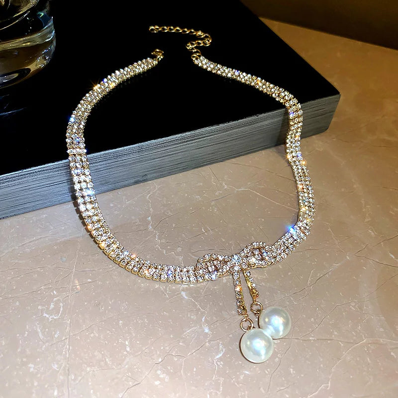 Pearl Rhinestone Bow Necklace for Women Fashion Light Luxury Niche Collarbone Chain Necklaces New Personality Jewelry Party K0