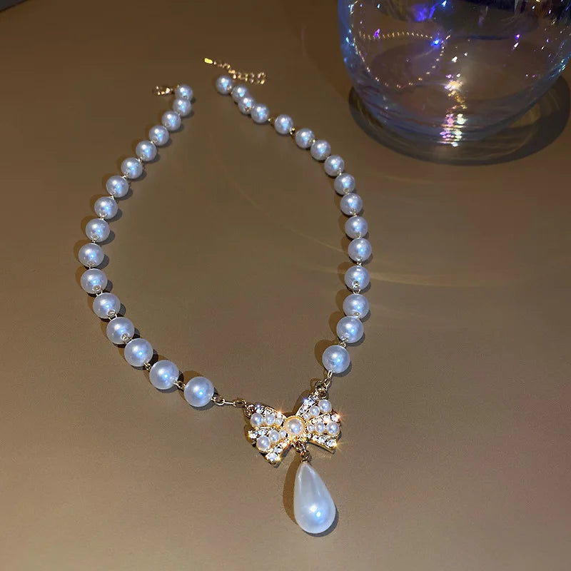 Pearl Rhinestone Bow Necklace for Women Fashion Light Luxury Niche Collarbone Chain Necklaces New Personality Jewelry Party K0
