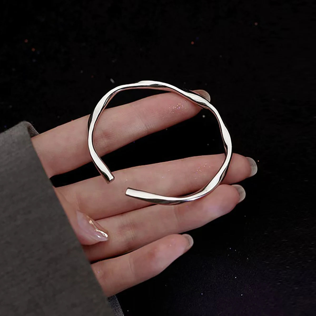 Hiphop Thick Sparling Bracelet for Women Men Vintage Handmade Hasp Bracelet Jewelry Gift for Women