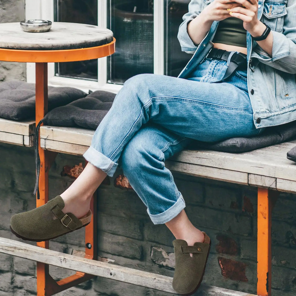 Comwarm Buckle Clogs For Women Men New Genuine Suede Clogs with Arch Support Soft Cork Footbed Mules Fashion Thick Beach Sandals