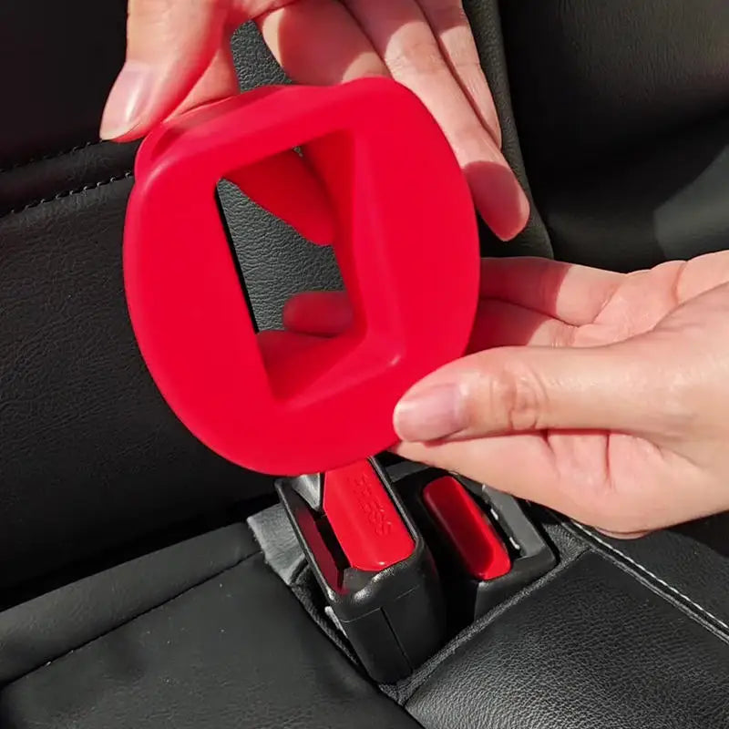 1/2pcs Car Belt Buckle Holder Made Of Eco-Friendly Silicone & Children Can Safe Touch Seat belt slot fastener