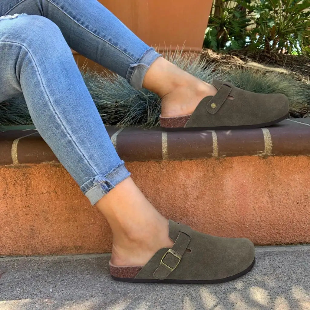 Comwarm Buckle Clogs For Women Men New Genuine Suede Clogs with Arch Support Soft Cork Footbed Mules Fashion Thick Beach Sandals