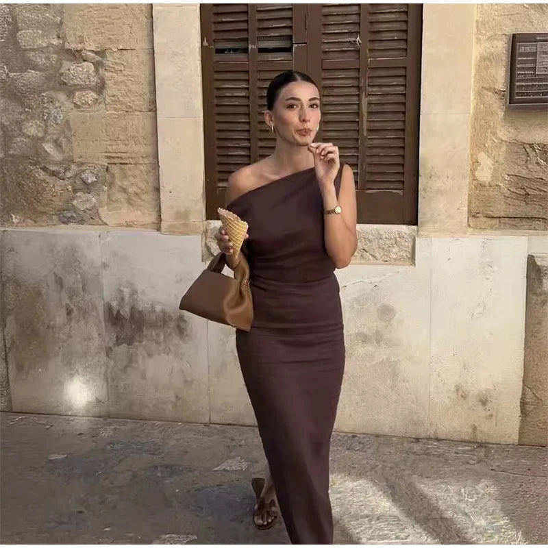 Elegant Off Shoulder Pleated Long Dress Slim Slash Neck Sleeveless Female Party Dresses 2026 Summer Autumn Lady Chic Solid Robes