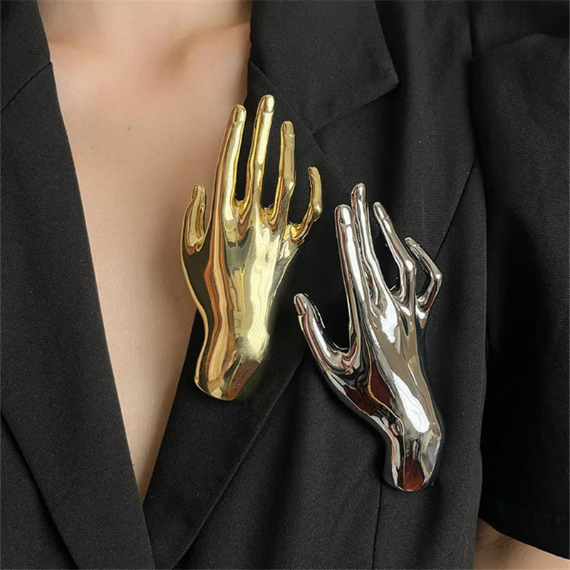 XIALUOKE Vintage Hyperbole Metal Smooth Palm Hand Shape Large Broochs For Women Men Punk Unique Creative Suit Pin Party Jewelry
