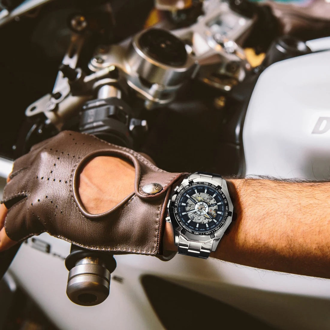 WINNER Fashion Skeleton Watch for Men Luminous Hand Classsic Mechanical Watches Stainless Steel Band Luxury Forsining Wristwatch