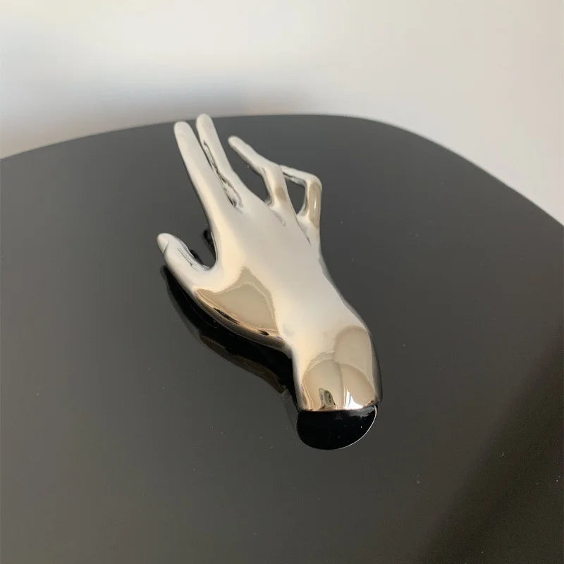 XIALUOKE Vintage Hyperbole Metal Smooth Palm Hand Shape Large Broochs For Women Men Punk Unique Creative Suit Pin Party Jewelry