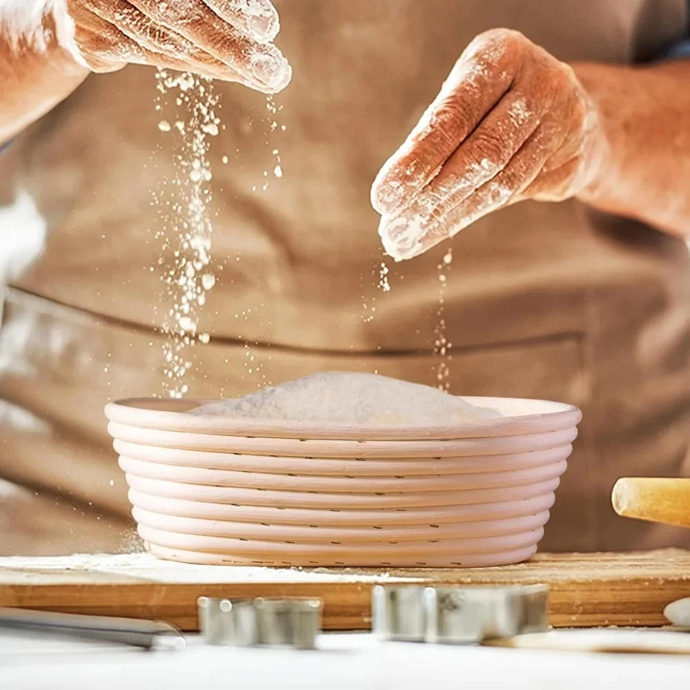 1Pcs Bread Beater Wooden Handle  Stainless Steel Ring Cake Pizza Pastry Biscuit Yeast Baking Dough Mixer Baking Supplies