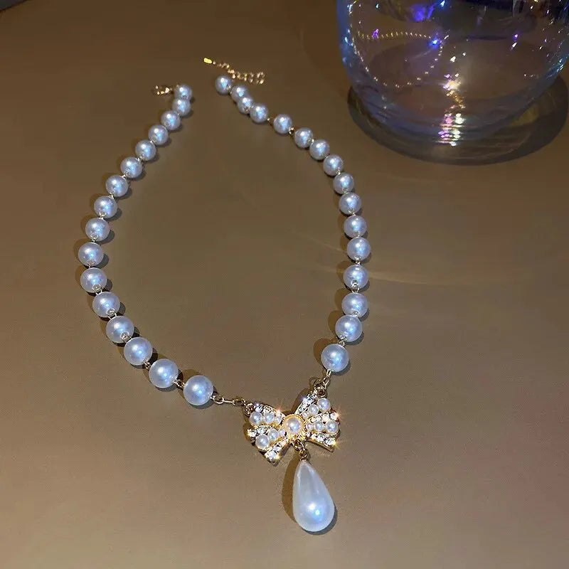 Pearl Rhinestone Bow Necklace for Women Fashion Light Luxury Niche Collarbone Chain Necklaces New Personality Jewelry Party K0