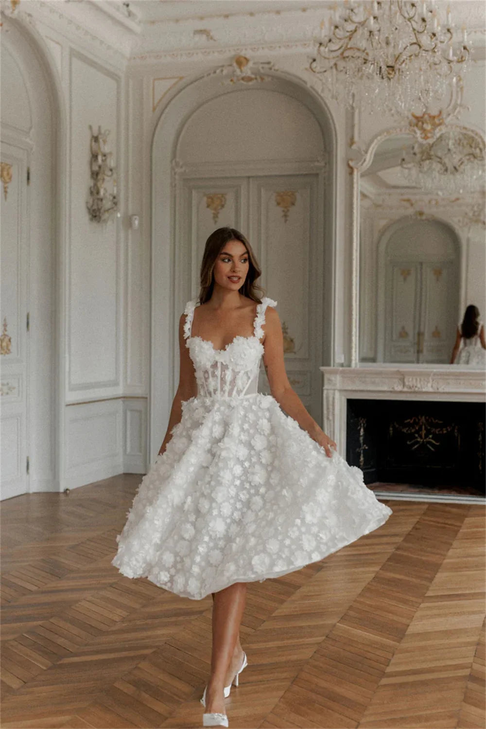 Amanda Lace Spaghetti Strap A-Line robes de soirée V Neck Knee-Length Evening Dresses Applique Valentines Day Wedding Dress