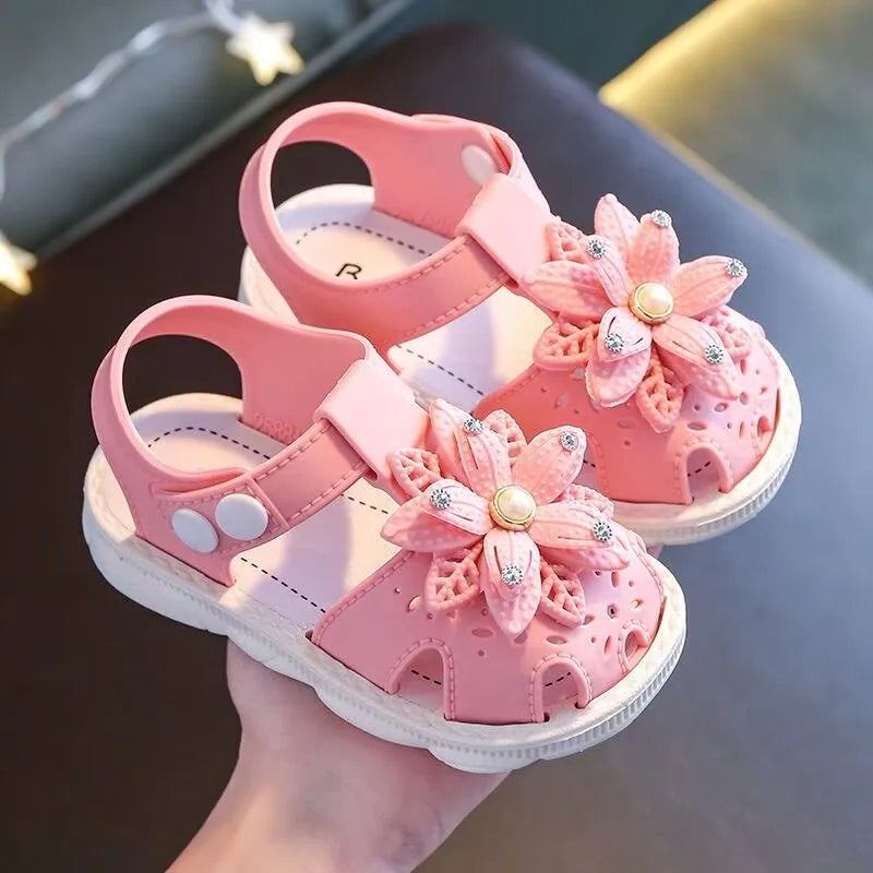 Summer Girls Flower Sandals Fashion Rhinestone Baby Girl Shoes Soft Bottom Toddler Beach Sandals Closed Toe