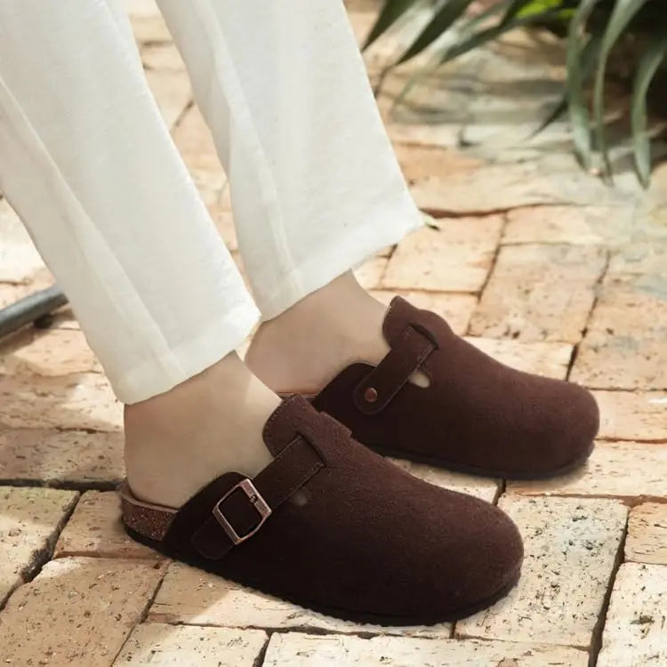 Comwarm Buckle Clogs For Women Men New Genuine Suede Clogs with Arch Support Soft Cork Footbed Mules Fashion Thick Beach Sandals