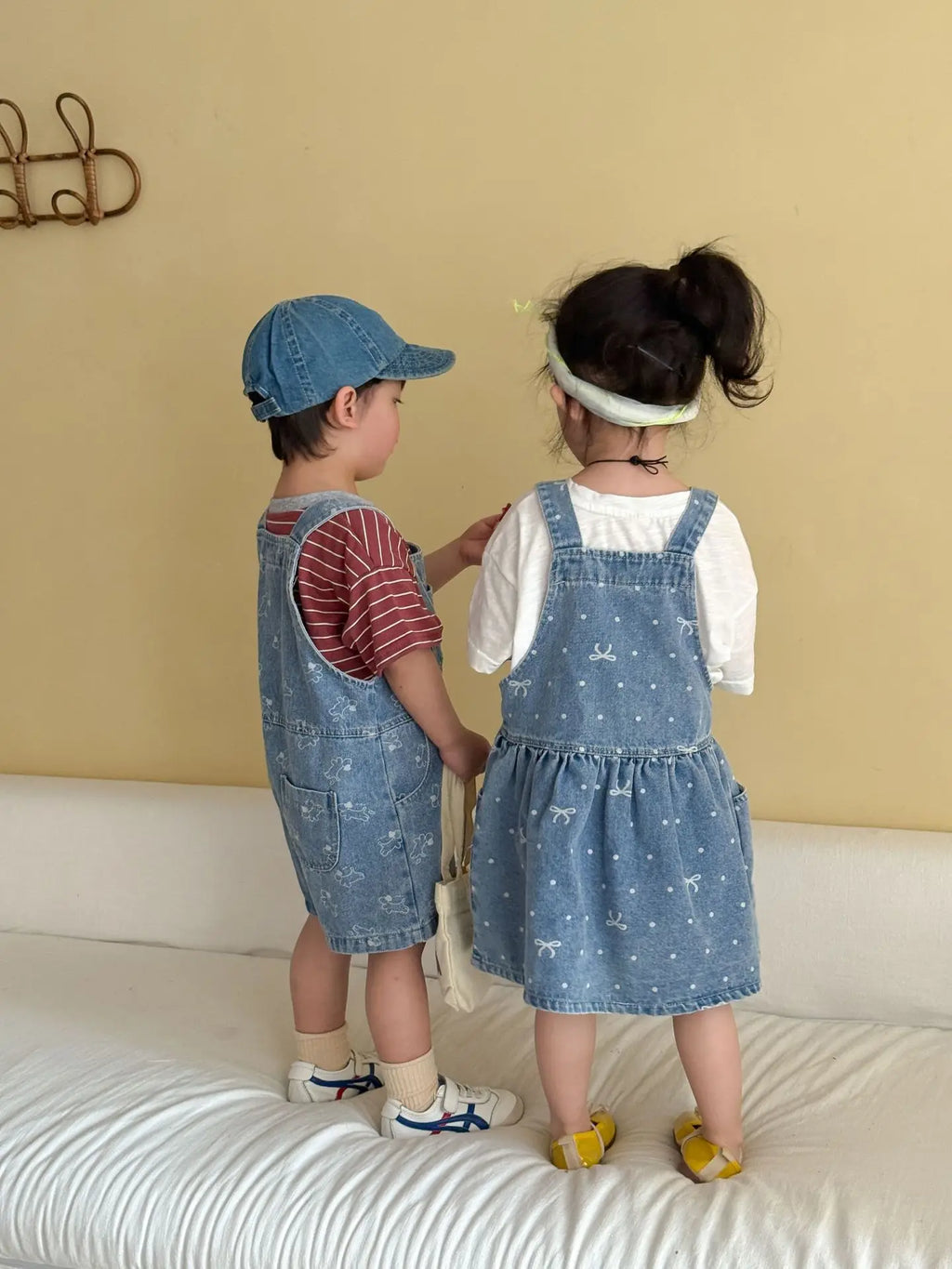 2026 Summer New Children Denim Overalls Boys Strap Jeans Girls Jeans Sling Dress Cute Kids Brother Sister Outfits Baby Clothes