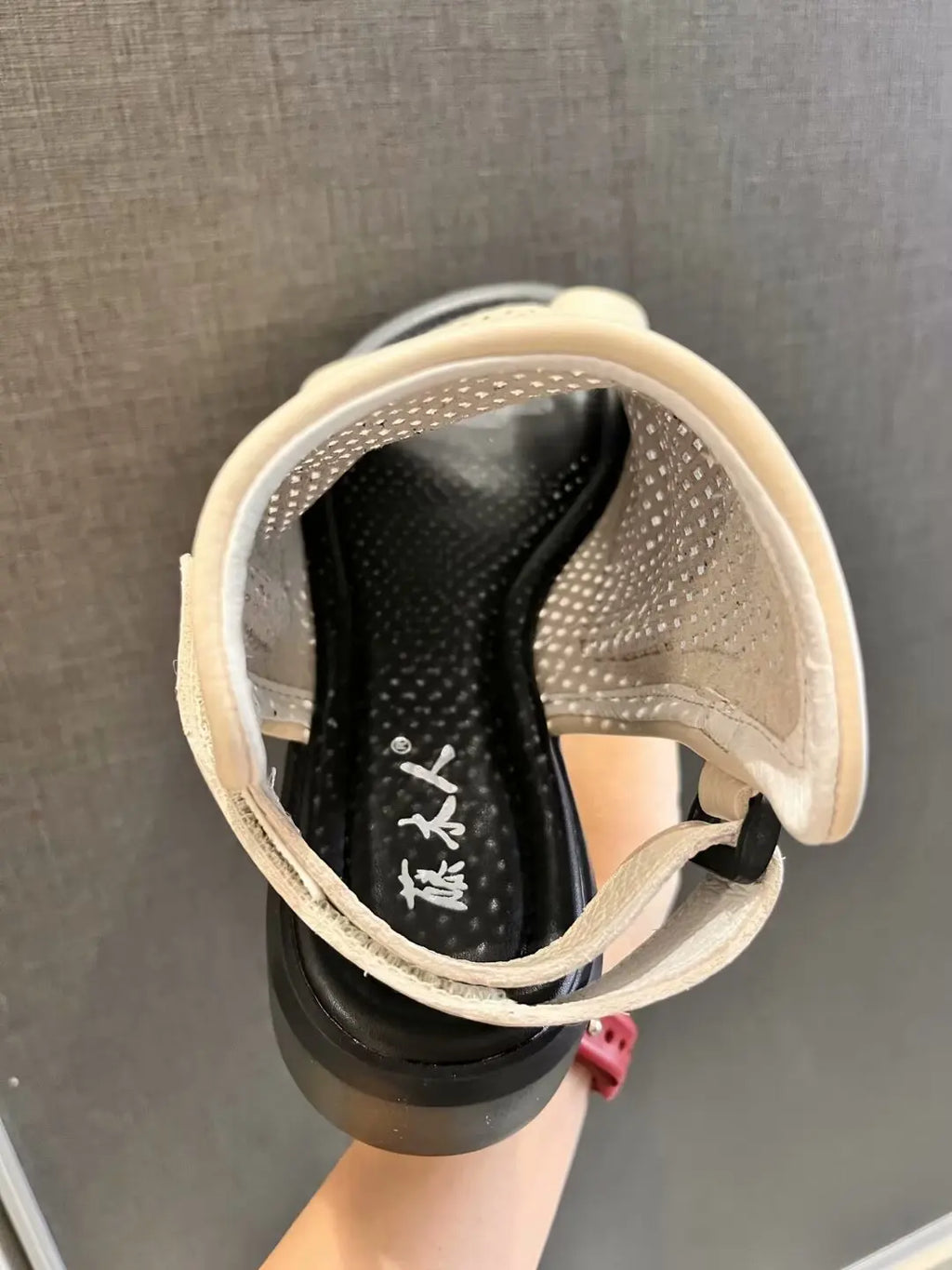 Birkuir Retro Hollow Out Sandals For Women Genuine Leather Flip Flop Slides Sandals Breathable Shoes Hook Loop Beach Sandals
